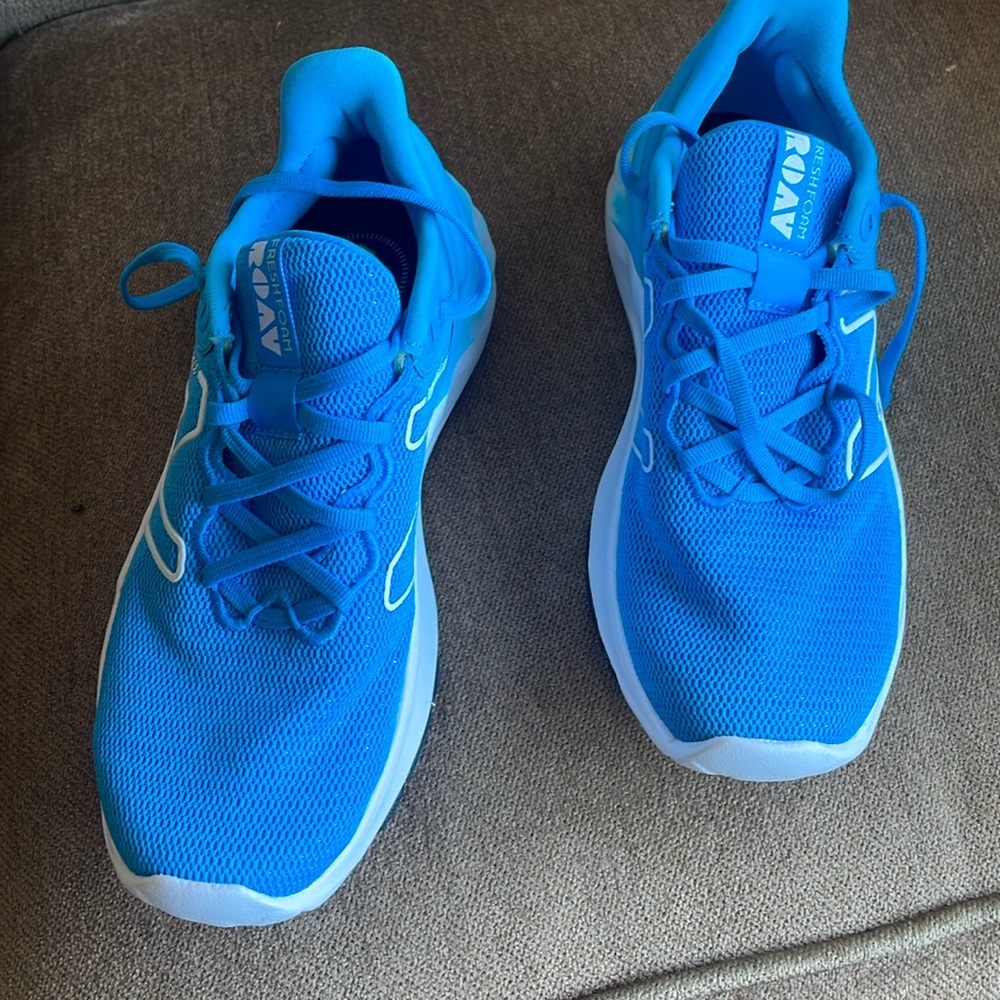New Balance Fresh Foam Roav V2